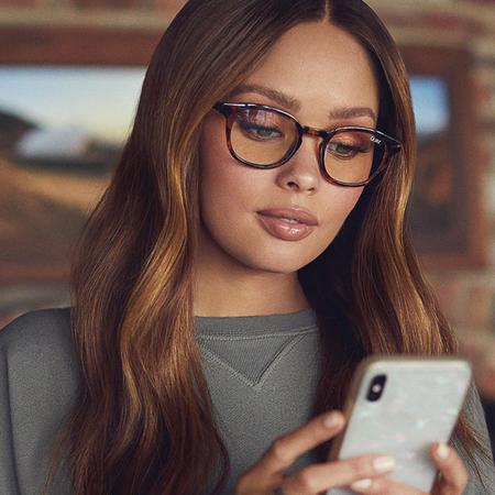 Quay blue cheap light glasses