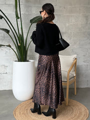 27 Elastic Waist Leopard Maxi Skirt