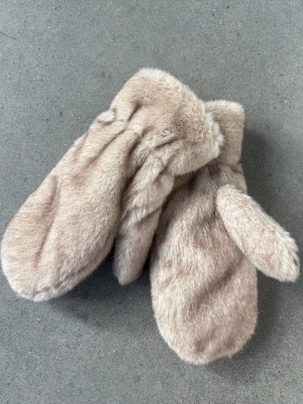 C'EST MOI Faux Fur Mittens