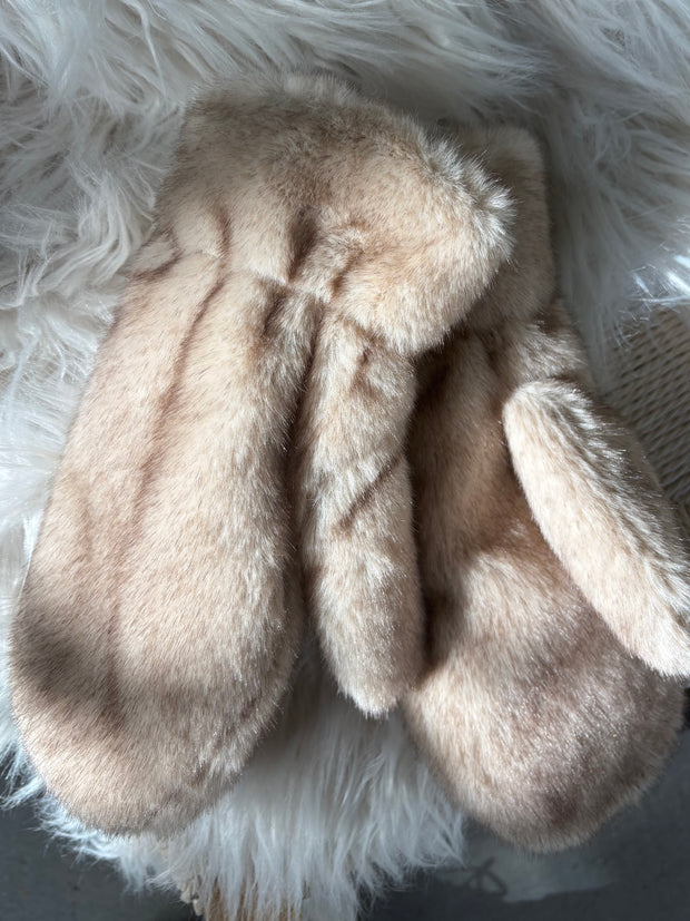 C'EST MOI Faux Fur Mittens