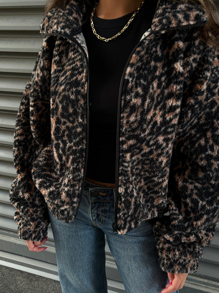 ONLY Lana Leopard Print Sherpa Jacket
