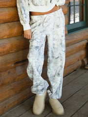 27 Avery Camo Fleece Sweatpants