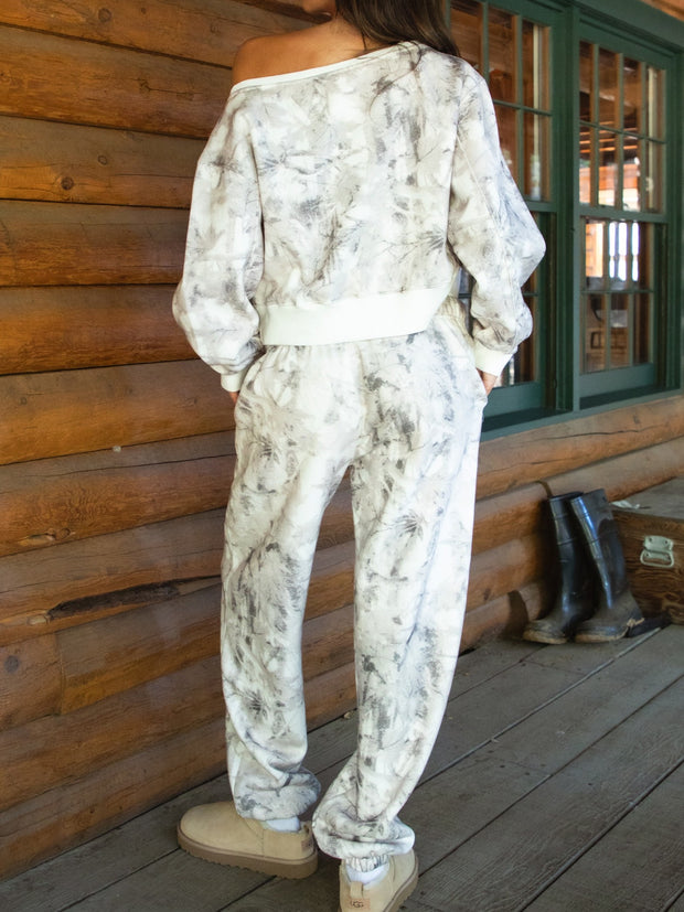 27 Avery Camo Fleece Sweatpants