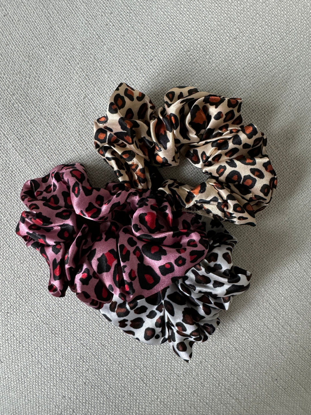 ☆TATIANA☆ Leopard Velvet Scrunchie HB2266 MUSINSA | TATIANA Leopard Velvet Scrunchie HB2266