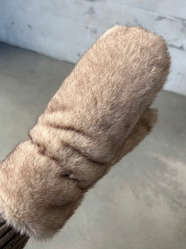 C'EST MOI Faux Fur Mittens