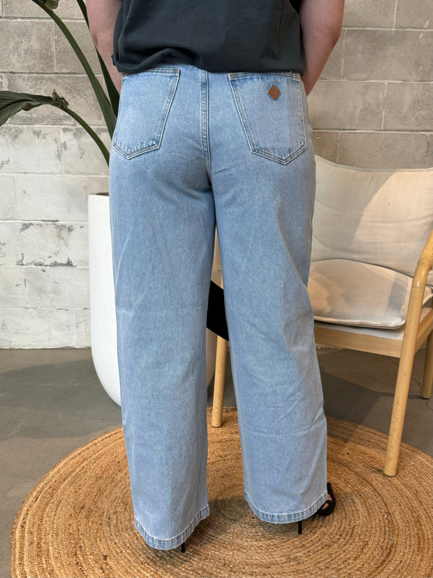 ABRAND 94 High Rise Wide Leg Kendall Jean