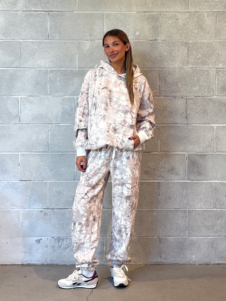 27 Avery Camo Fleece Classic Hoodie