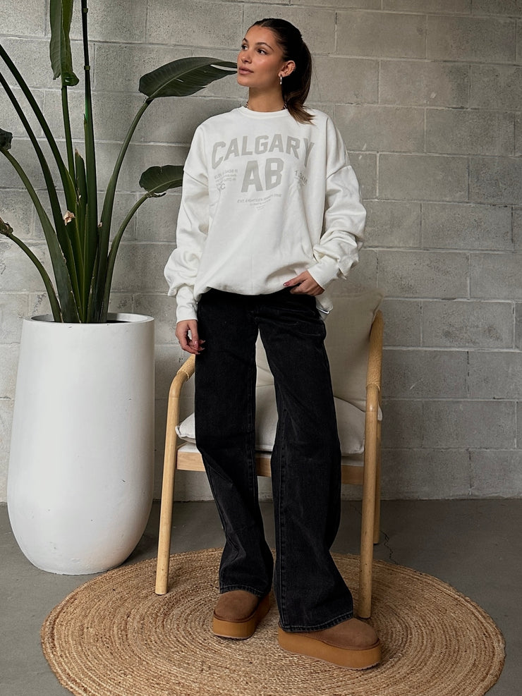 THE LAUNDRY ROOM Welcome to Calgary Crewneck Sweatshirt