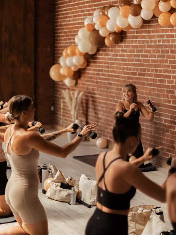 SIP, SWEAT, AND SHOP - A FESTIVE PILATES CLASS 🧘🏼‍♀️💫