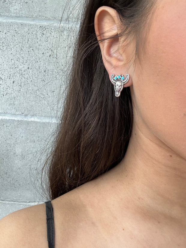 27 Western Longhorn Stud Earring