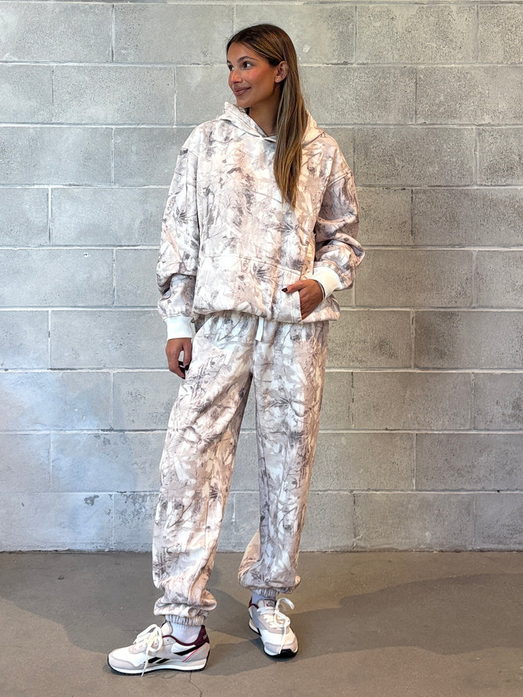 27 Avery Camo Fleece Classic Hoodie