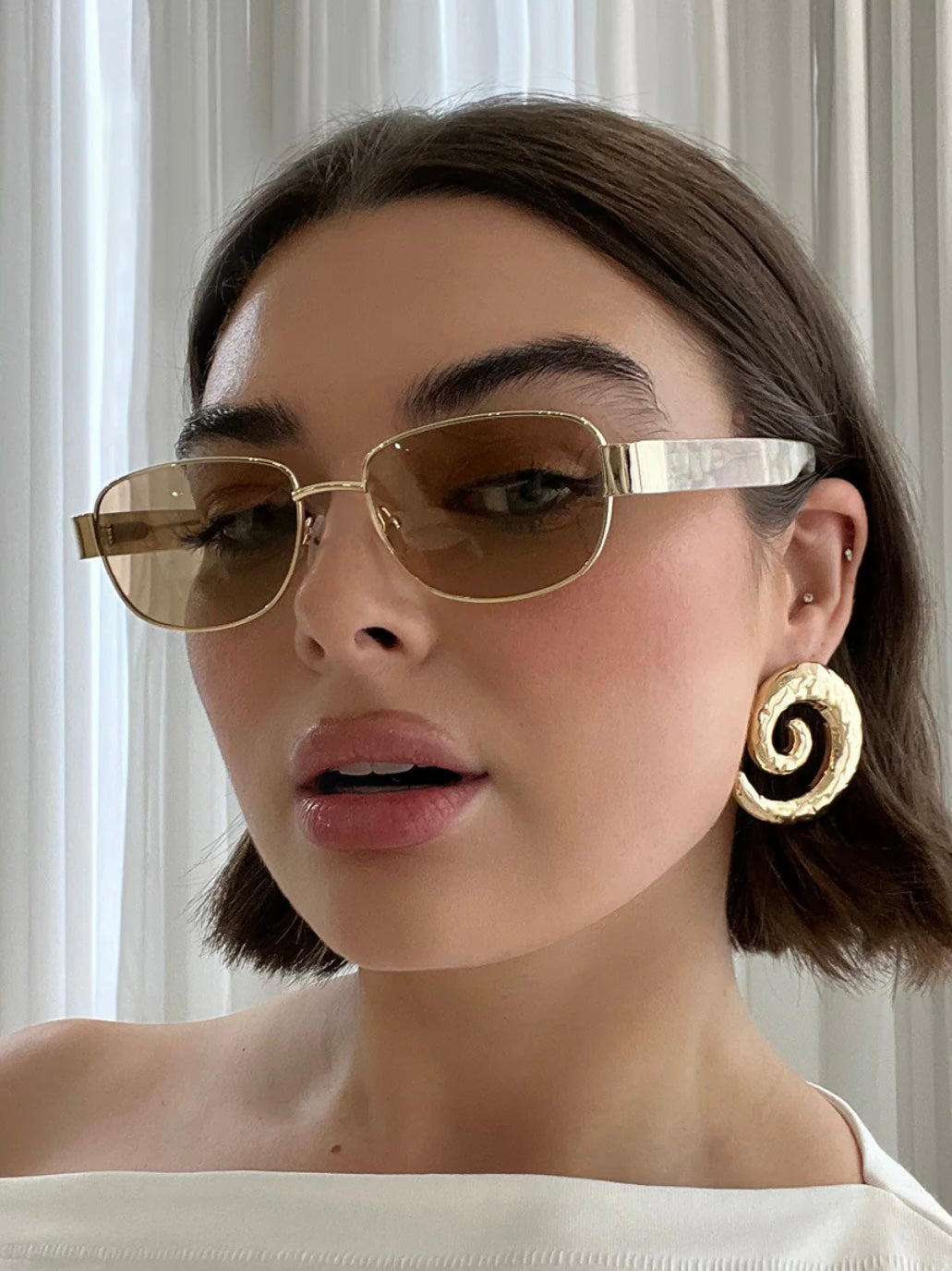 BANBE Addison Sunglasses – 27 Boutique display picture 3