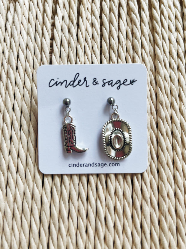 CINDER & SAGE Western Charm Earrings