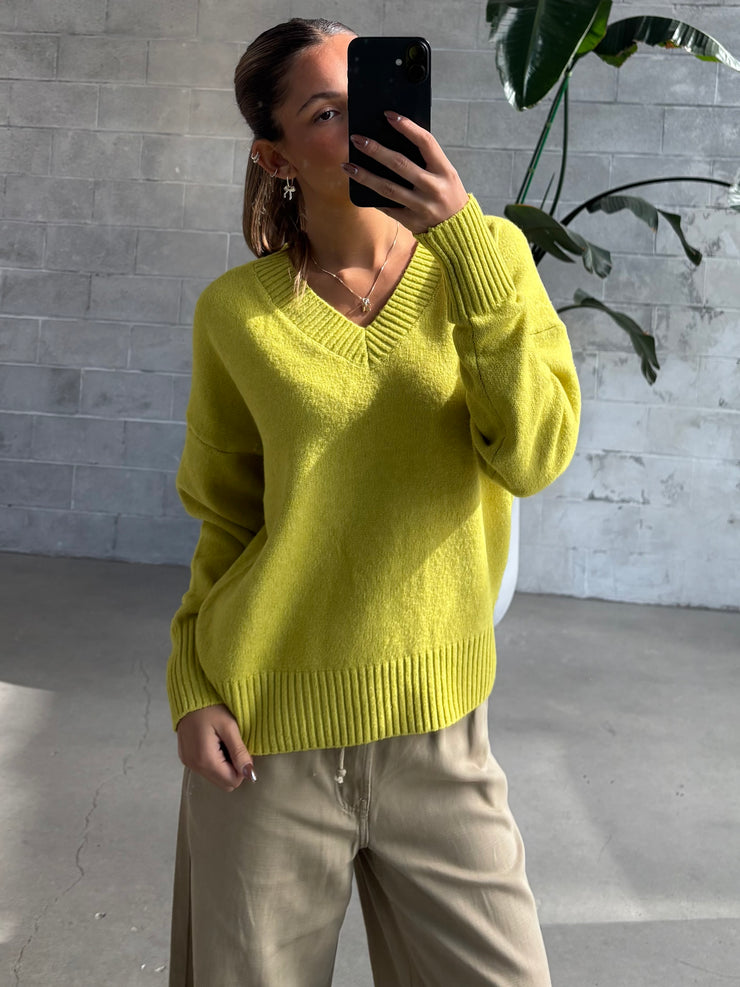BLACK TAPE V-Neck Rib Trim Sweater