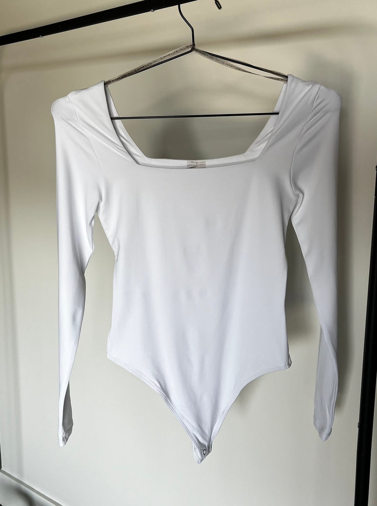 RD STYLE Second Skin Stacy Long Sleeve Square Neck Bodysuit