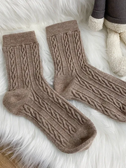 27 Cable Knit Crew Socks