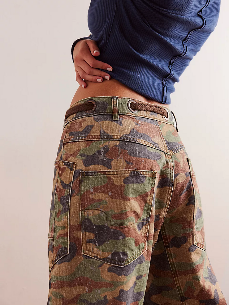 FREE PEOPLE Moxie Printed Low-Slung Barrel Jeans