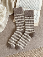 27 Textured Striped Crew Socks