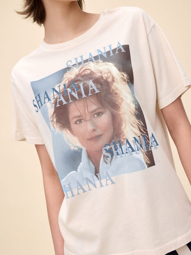 DAYDREAMER Shania Twain Woman In Me Boyfriend Tee