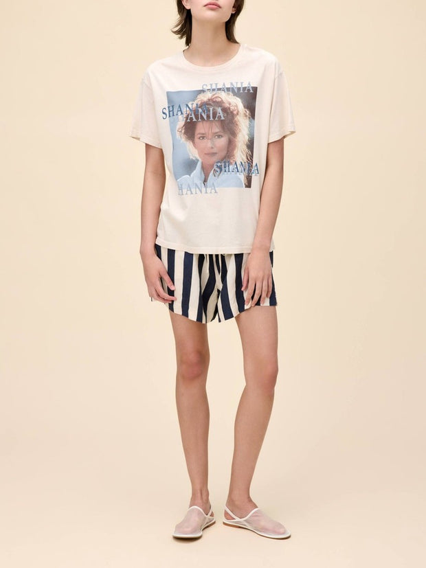 DAYDREAMER Shania Twain Woman In Me Boyfriend Tee