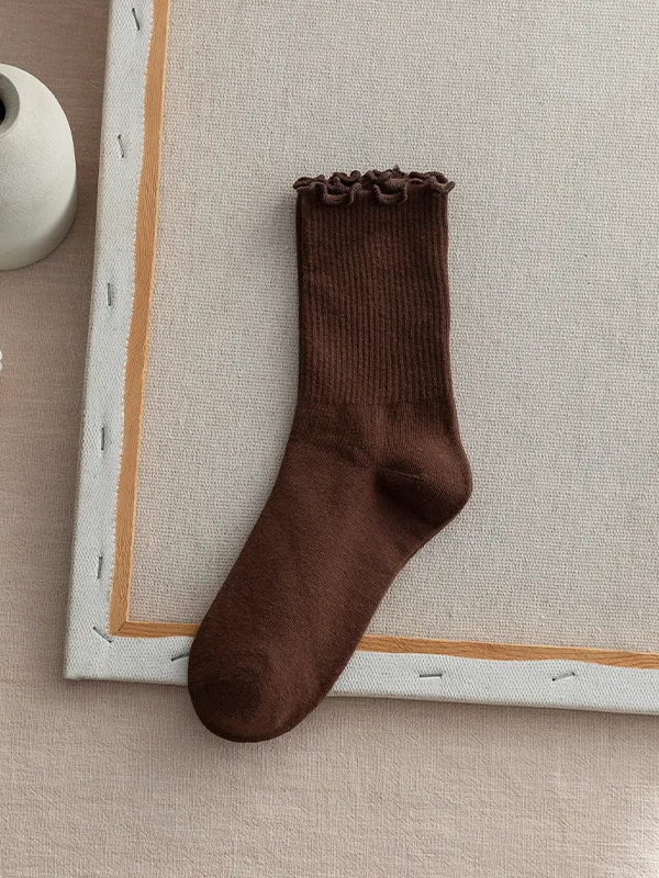 27 Ruffle Trim Crew Socks