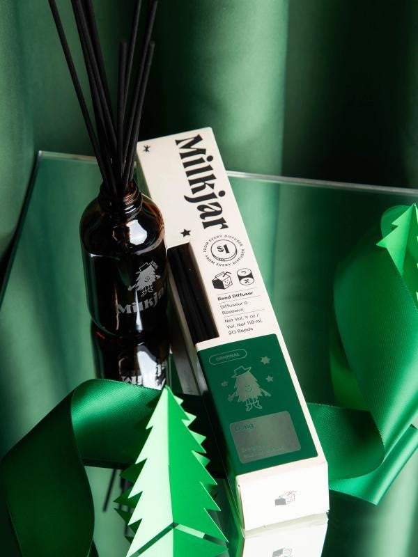 MILK JAR AND CO Holly-Day 4oz Reed Diffuser