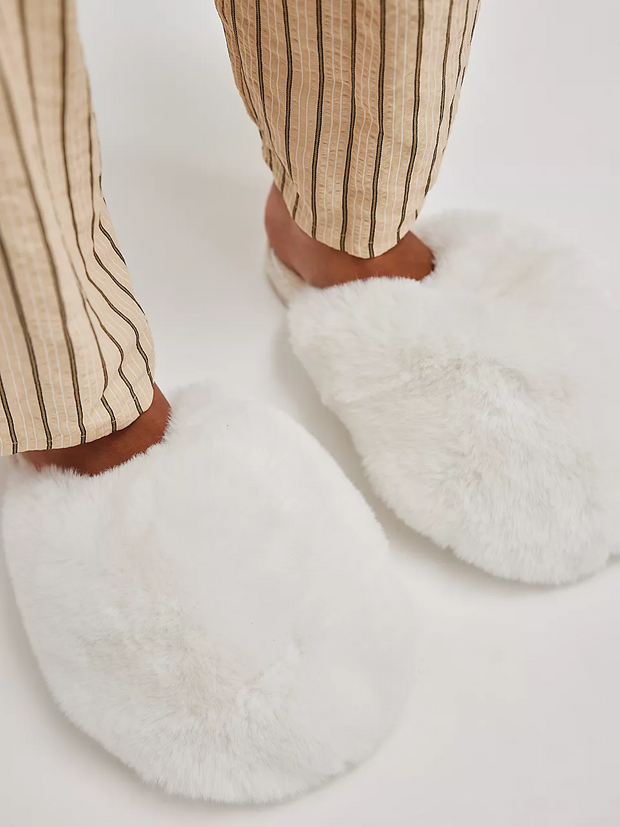 FREE PEOPLE Snowball Slippers