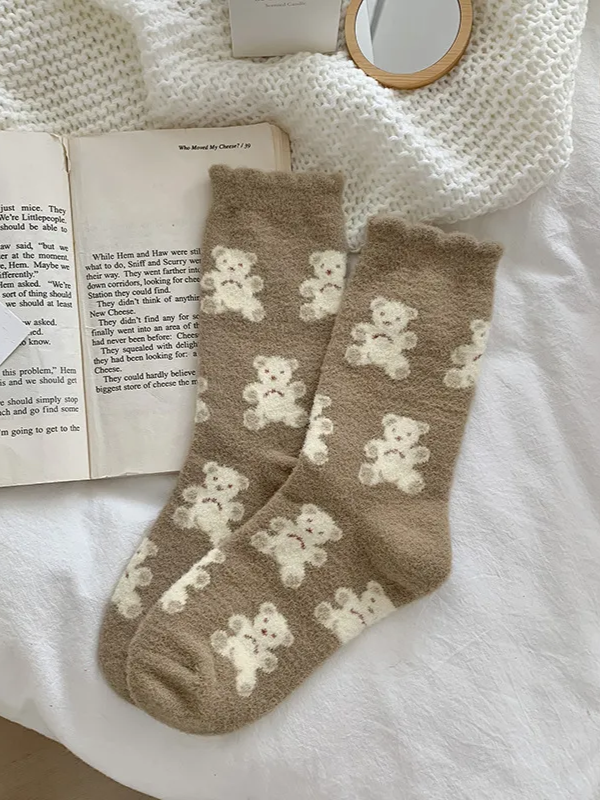 27 Cozy Teddy Bear Crew Socks