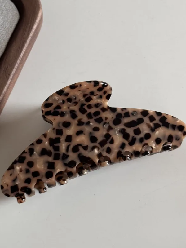 27 Spotted Leopard Print Claw Clip