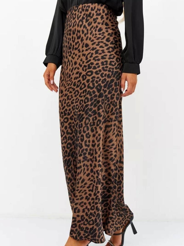 27 Elastic Waist Leopard Maxi Skirt