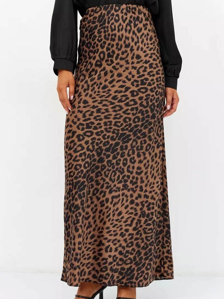 27 Elastic Waist Leopard Maxi Skirt