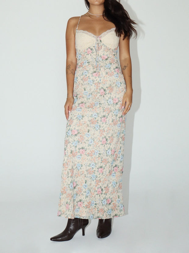 27 Lace Trim Open Back Floral Maxi Dress