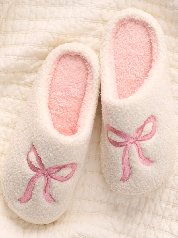 THE DARLING EFFECT Fuzzy Slippers