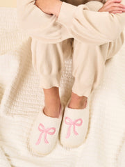 THE DARLING EFFECT Fuzzy Slippers