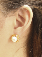 27 Rhinestone Twisted Pearl Stud Earrings