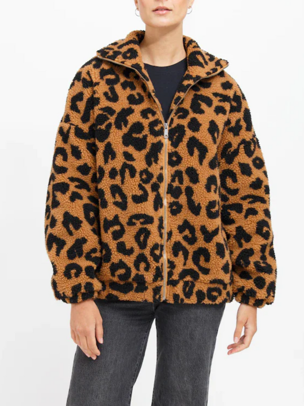 BRUNETTE THE LABEL Leopard Sherpa Jacket