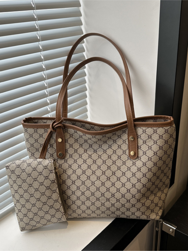 27 Printed Faux Leather Tote Bag