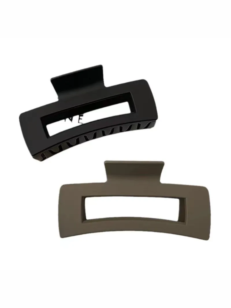 27 Chloe Medium Claw Clip