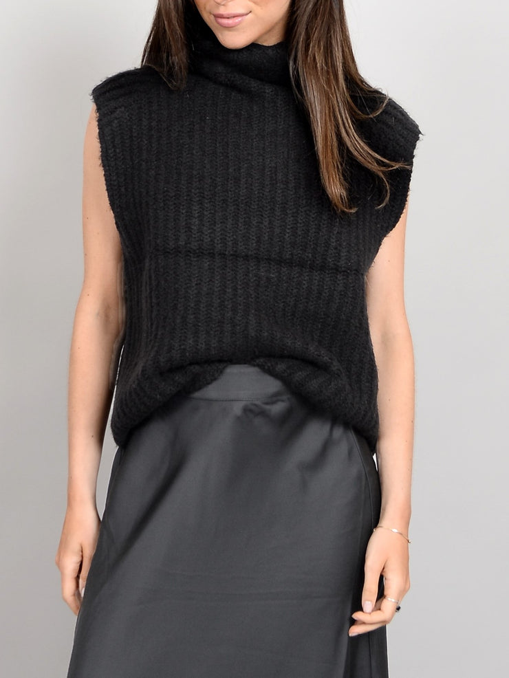 RD STYLE Knit Turtleneck Sleeveless Top