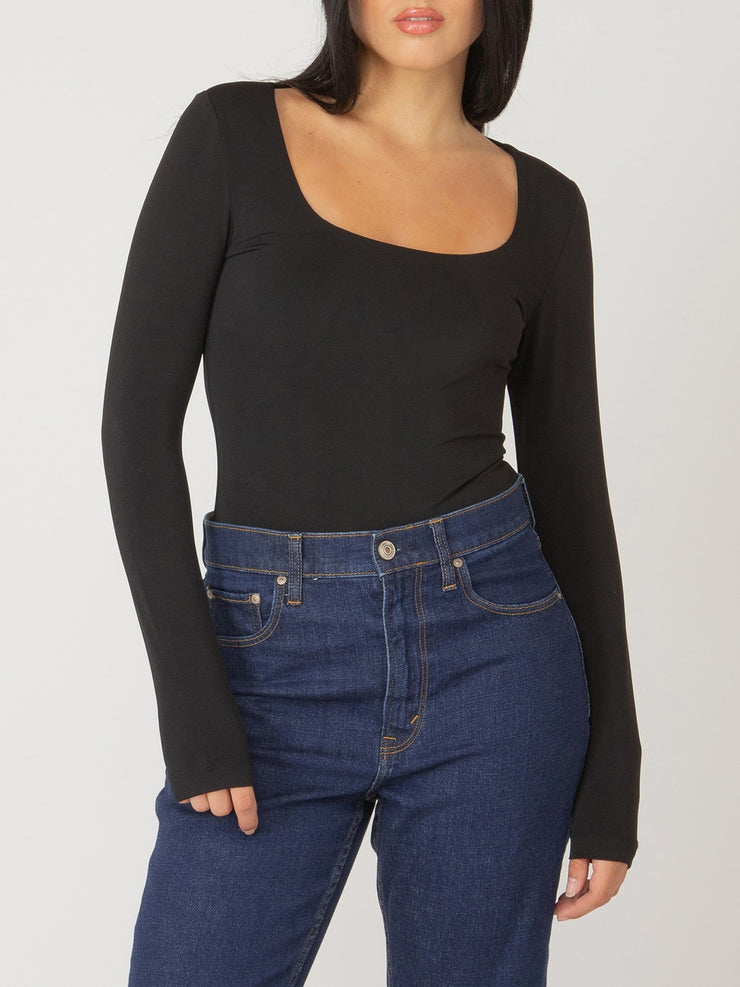 BLACK TAPE Long Sleeve Square Neck Top