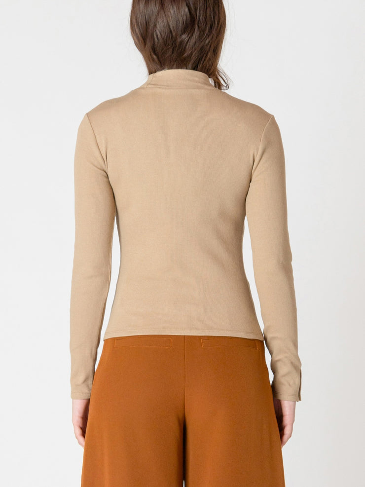 BLACK TAPE Ribbed Mockneck Top