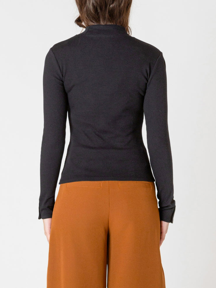 BLACK TAPE Ribbed Mockneck Top