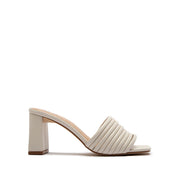 27 Kylie Heel