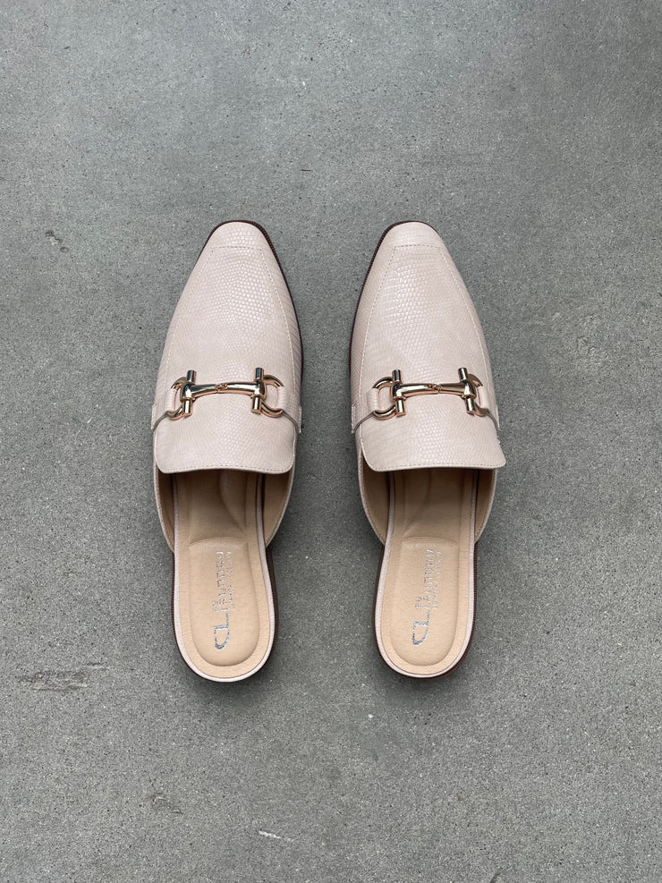 Chinese laundry 2025 white mules