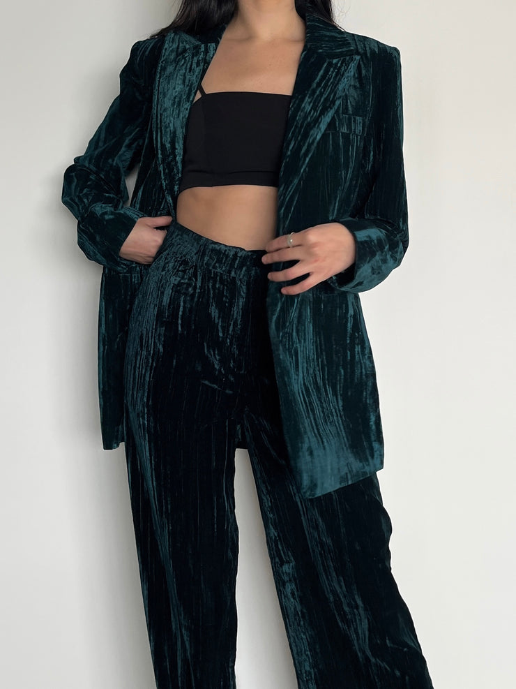 ONLY Mya Velvet Blazer Set